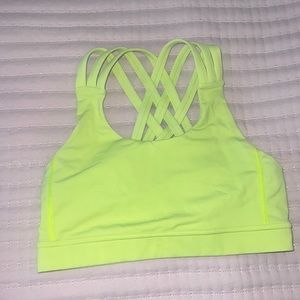 Lululemon sports bra, worn a few times still in very good condition